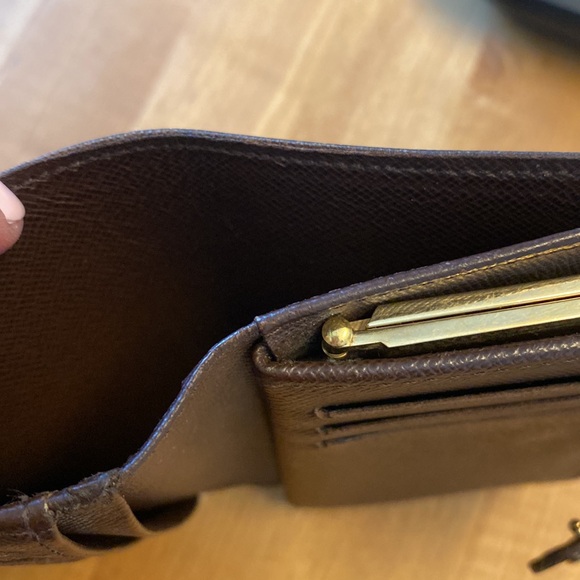 Authentic Louis Vuitton French purse wallet - Picture 5 of 5